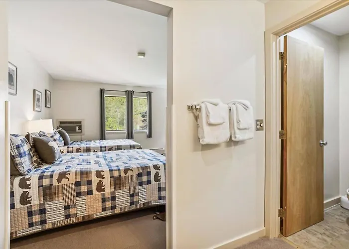 Cedarbrook Junior Suite 11921